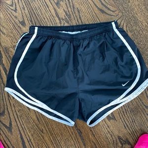 Nike women’s running shorts